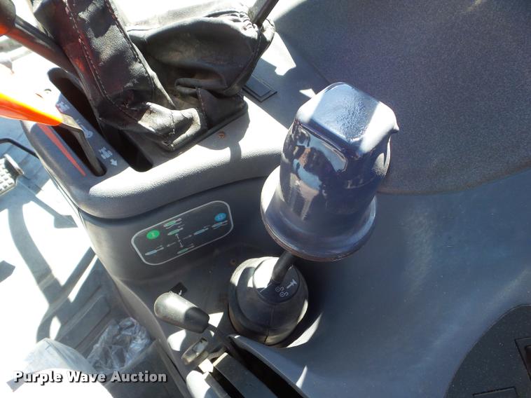 image for item L1638 2001 Ford TS100 tractor