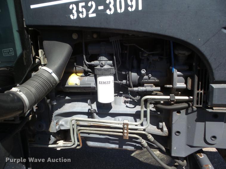 image for item L1638 2001 Ford TS100 tractor