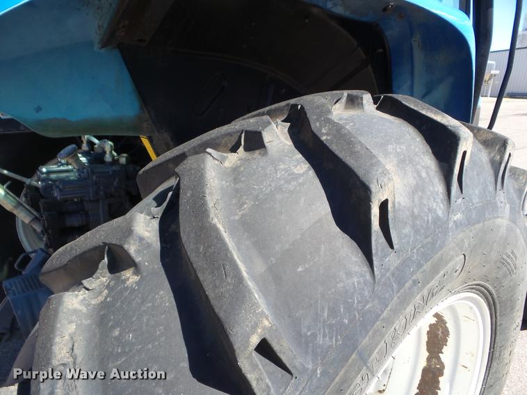 image for item L1638 2001 Ford TS100 tractor