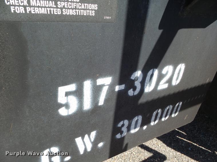 image for item L1642 2000 Sterling L7500 oil distributor truck