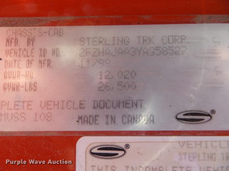 image for item L1642 2000 Sterling L7500 oil distributor truck