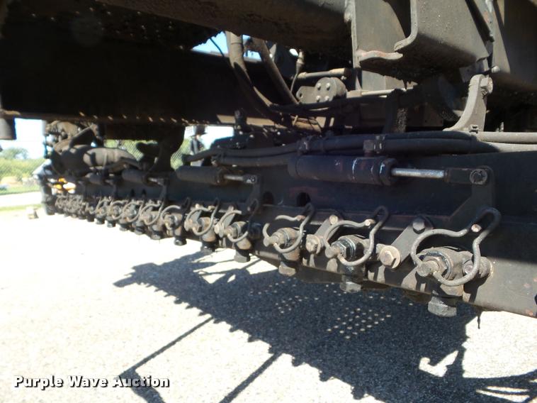 image for item L1643 1998 Ford F800 oil distributor truck