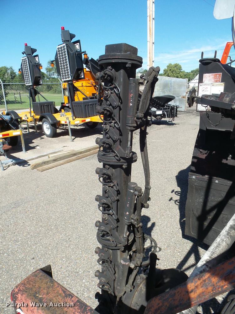 image for item L1643 1998 Ford F800 oil distributor truck