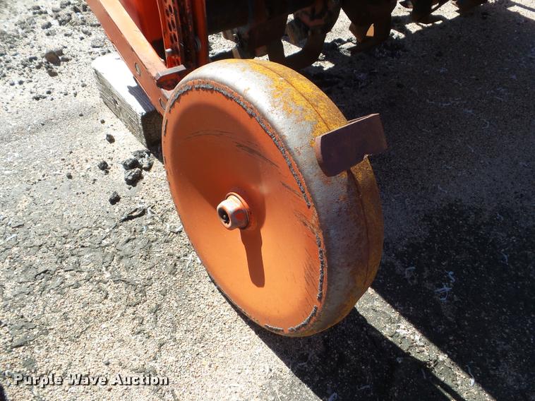 image for item L1657 2001 Howard HR30-155WV rotovator