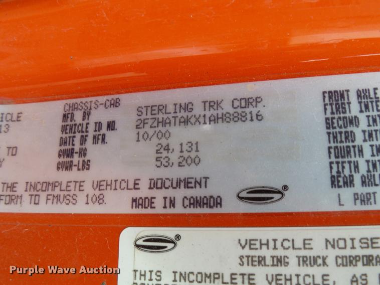 image for item L2658 2001 Sterling L7500 dump truck