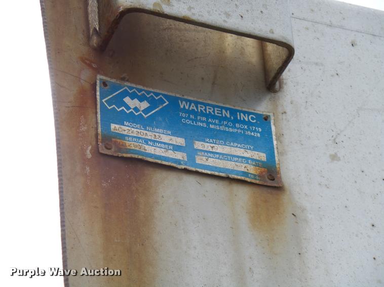 image for item L2658 2001 Sterling L7500 dump truck