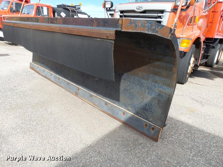 image for item L2658 2001 Sterling L7500 dump truck