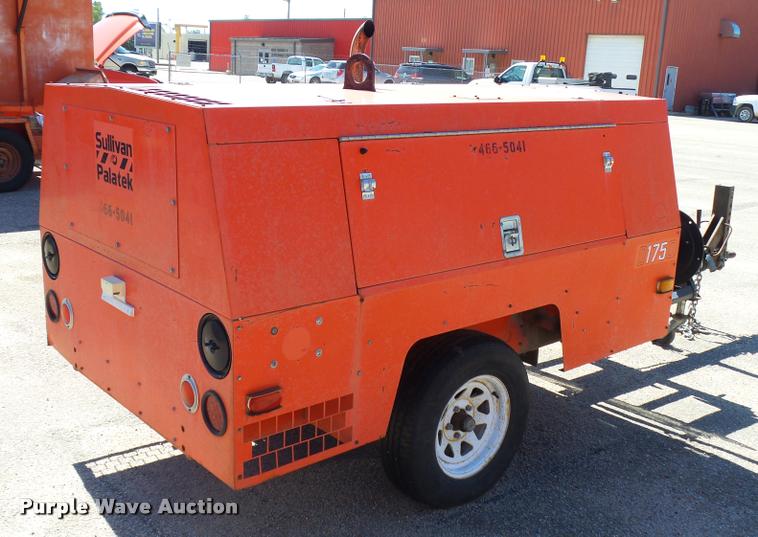 image for item L2659 2001 Sullair D175Q6JD air compressor