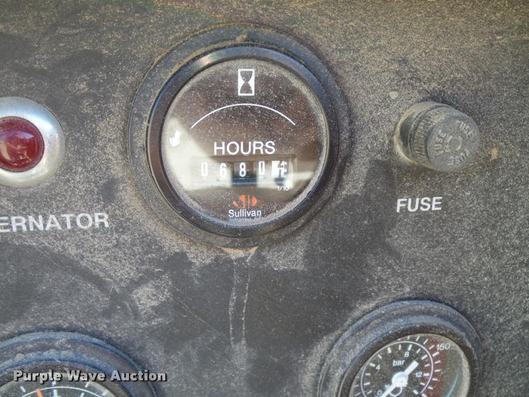 image for item L2659 2001 Sullair D175Q6JD air compressor