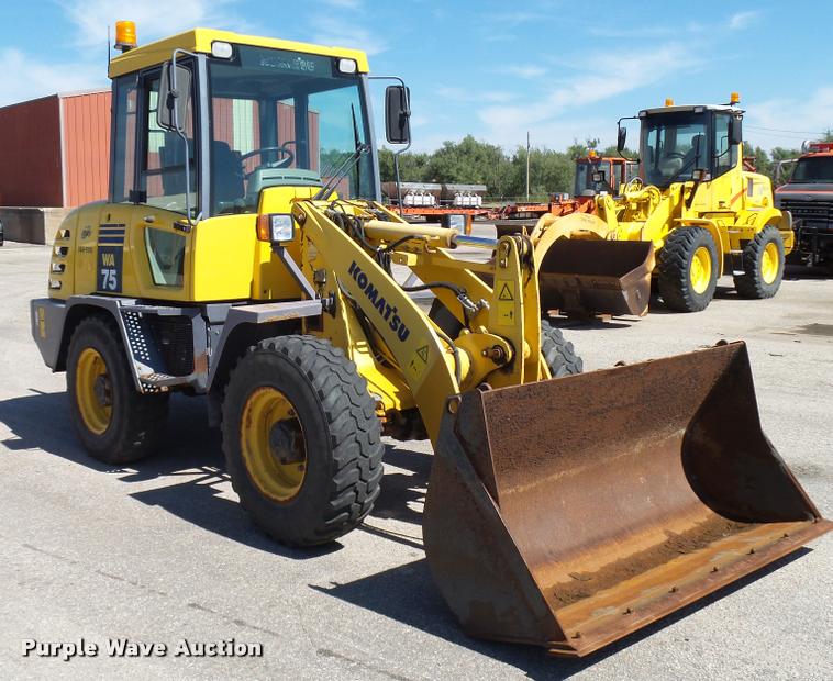 image for item L2660 2002 Komatsu WA75-3 wheel loader