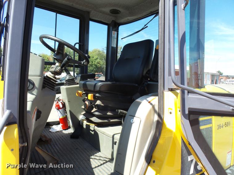 image for item L2660 2002 Komatsu WA75-3 wheel loader