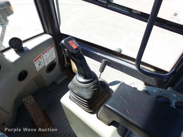 image for item L2660 2002 Komatsu WA75-3 wheel loader