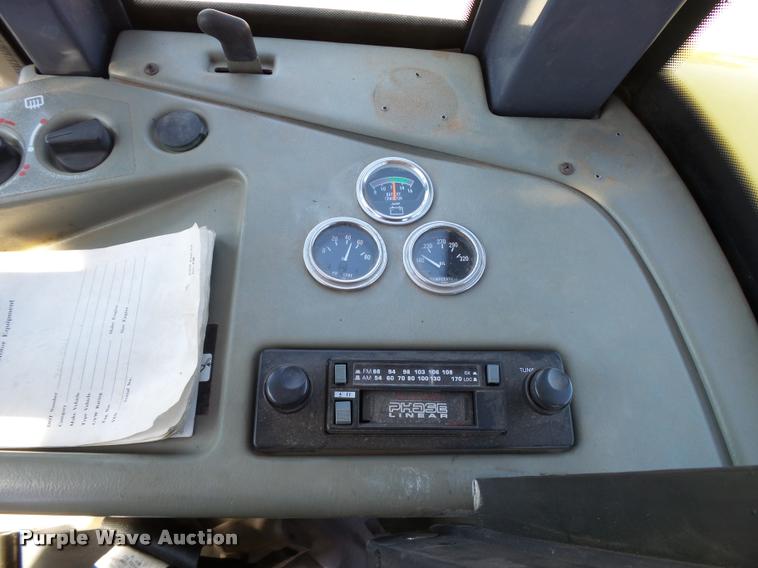 image for item L2660 2002 Komatsu WA75-3 wheel loader