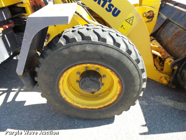 image for item L2660 2002 Komatsu WA75-3 wheel loader