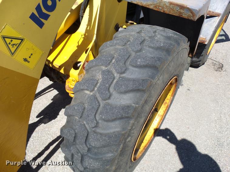 image for item L2660 2002 Komatsu WA75-3 wheel loader