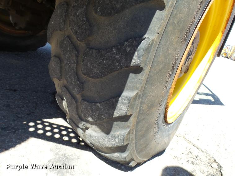 image for item L2660 2002 Komatsu WA75-3 wheel loader
