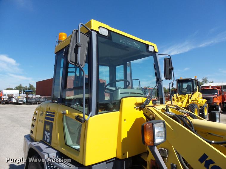 image for item L2660 2002 Komatsu WA75-3 wheel loader