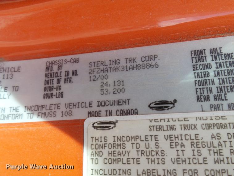 image for item L2662 2001 Sterling L7500 dump truck