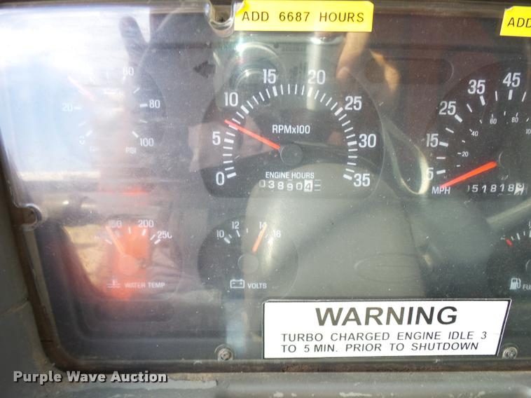 image for item L2662 2001 Sterling L7500 dump truck