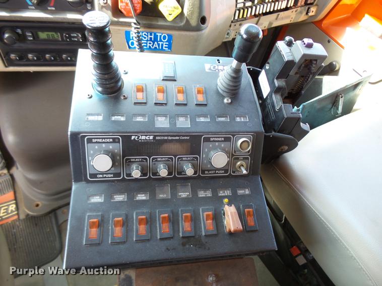 image for item L2662 2001 Sterling L7500 dump truck