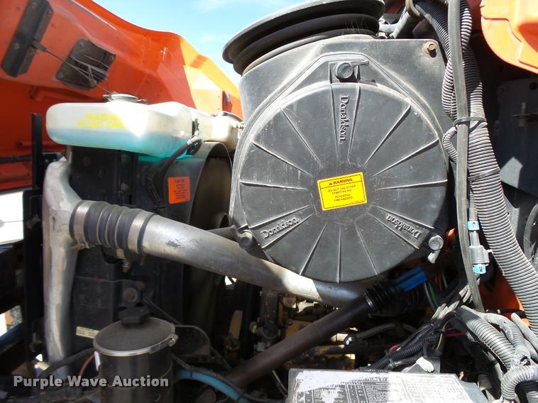 image for item L2662 2001 Sterling L7500 dump truck