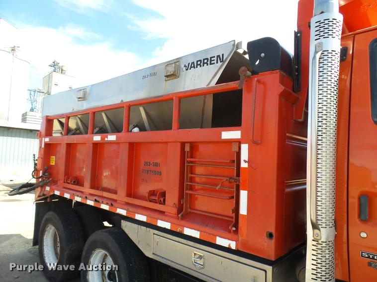 image for item L2662 2001 Sterling L7500 dump truck