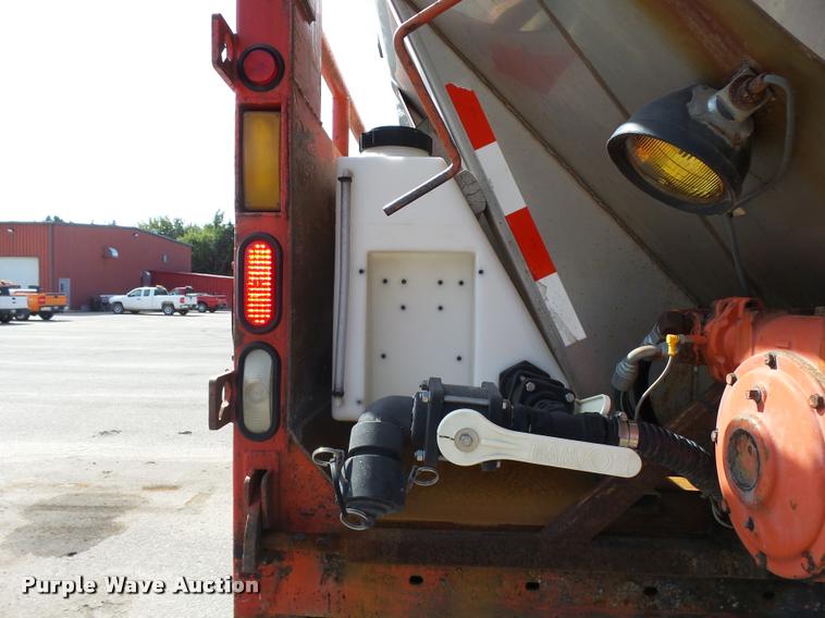 image for item L2662 2001 Sterling L7500 dump truck