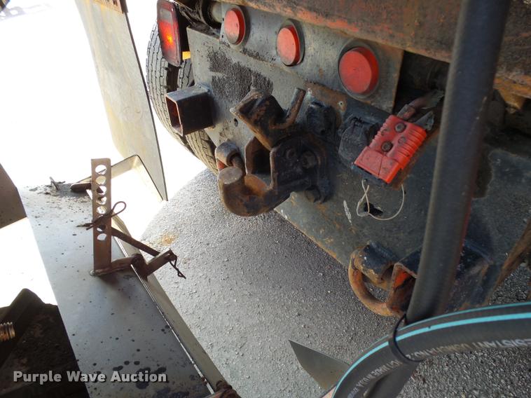 image for item L2662 2001 Sterling L7500 dump truck