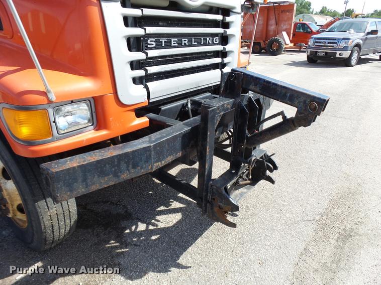 image for item L2662 2001 Sterling L7500 dump truck