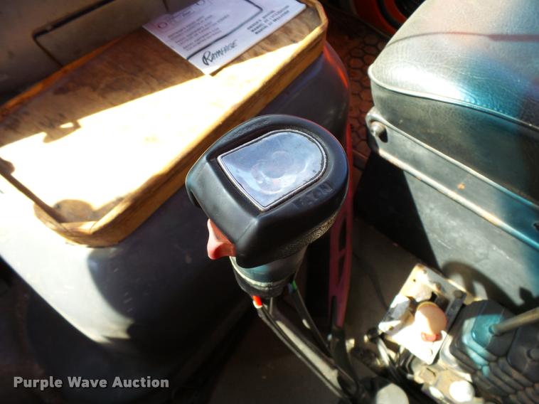 image for item L2663 1996 Ford LNT9000 flatbed truck