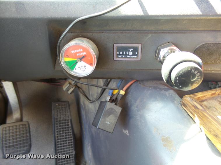 image for item L2663 1996 Ford LNT9000 flatbed truck