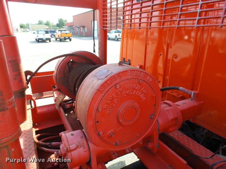 image for item L2663 1996 Ford LNT9000 flatbed truck