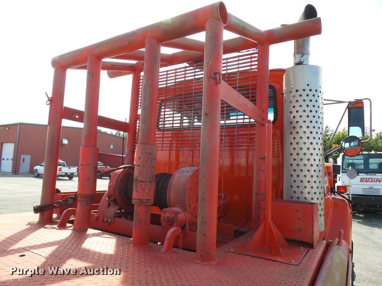 image for item L2663 1996 Ford LNT9000 flatbed truck