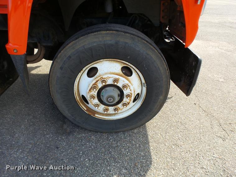 image for item L2663 1996 Ford LNT9000 flatbed truck