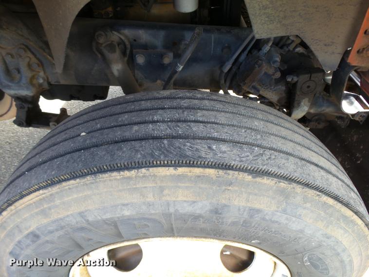 image for item L2663 1996 Ford LNT9000 flatbed truck