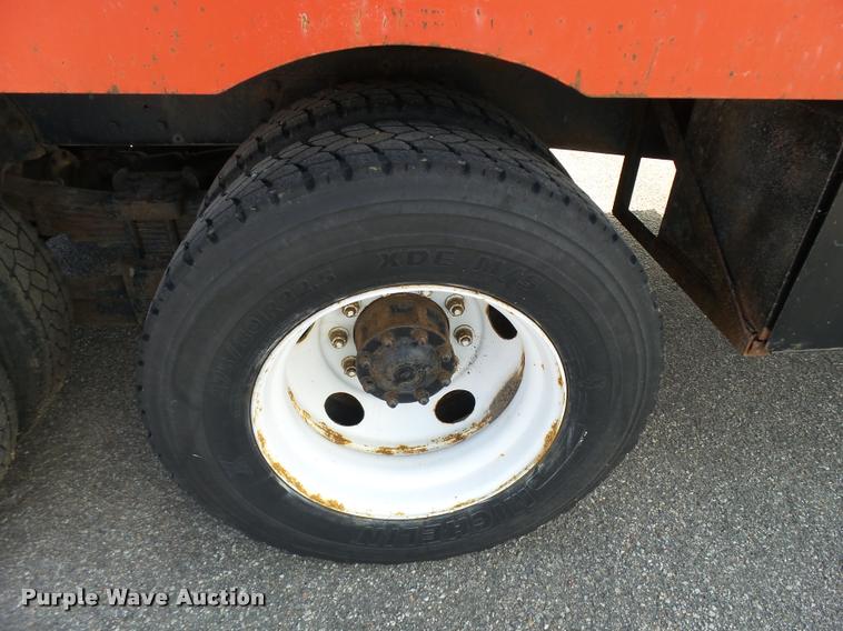 image for item L2663 1996 Ford LNT9000 flatbed truck