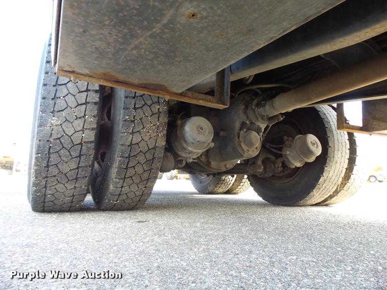 image for item L2663 1996 Ford LNT9000 flatbed truck