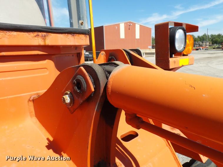 image for item L2664 1998 John Deere 244H wheel loader