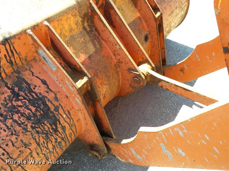 image for item L2664 1998 John Deere 244H wheel loader