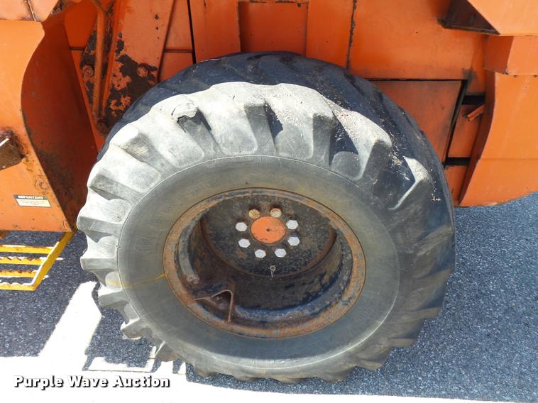 image for item L2664 1998 John Deere 244H wheel loader
