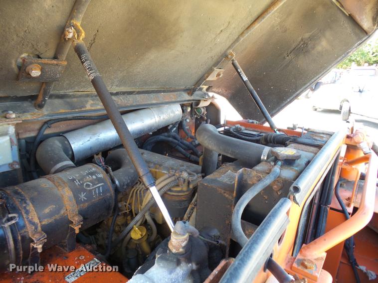 image for item L2664 1998 John Deere 244H wheel loader