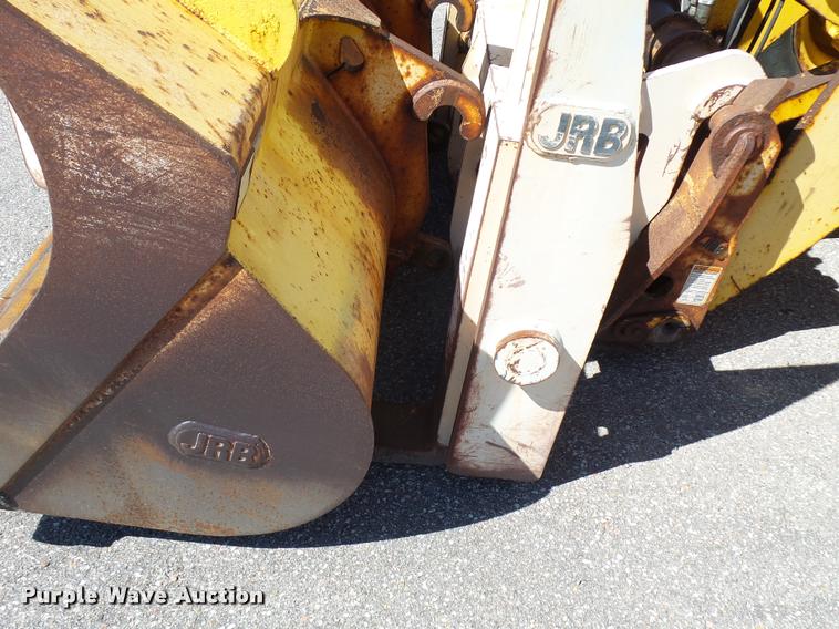 image for item L2665 2004 New Holland LW110B wheel loader