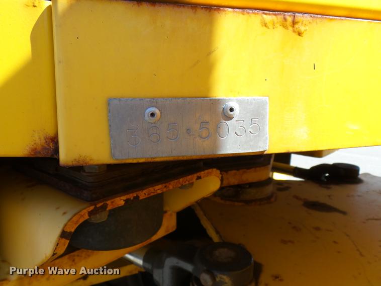 image for item L2665 2004 New Holland LW110B wheel loader