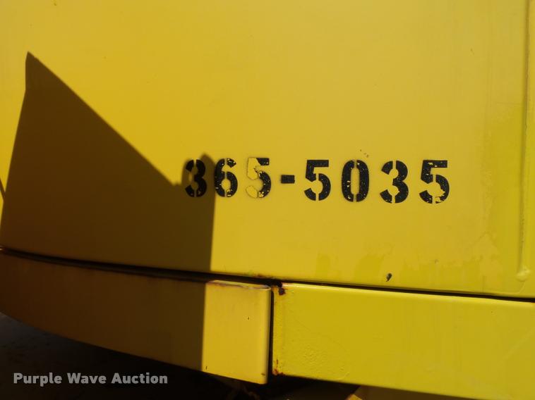 image for item L2665 2004 New Holland LW110B wheel loader