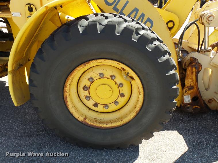 image for item L2665 2004 New Holland LW110B wheel loader