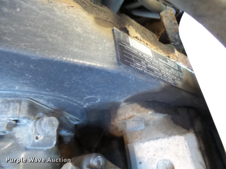 image for item L2665 2004 New Holland LW110B wheel loader