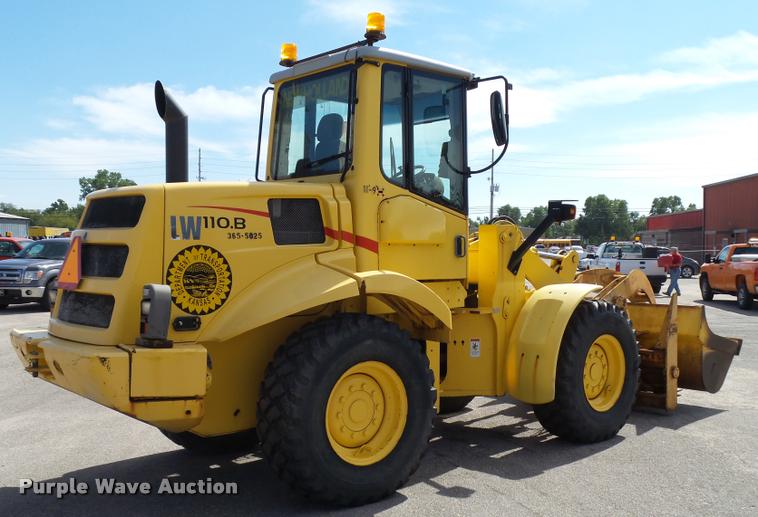 image for item L2666 2004 New Holland LW110B wheel loader