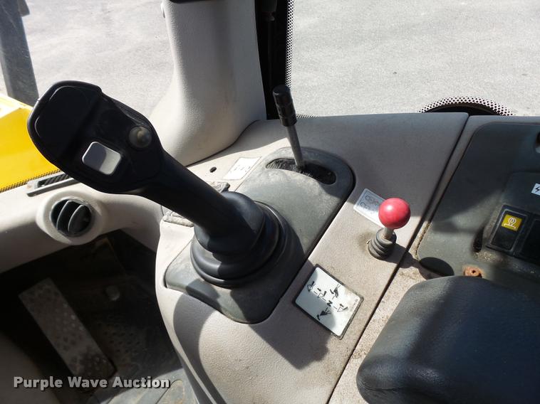 image for item L2666 2004 New Holland LW110B wheel loader