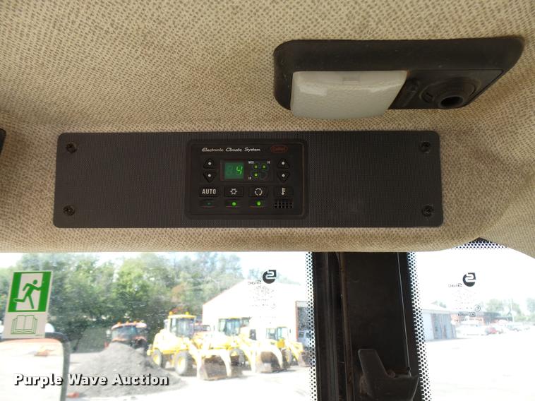 image for item L2666 2004 New Holland LW110B wheel loader