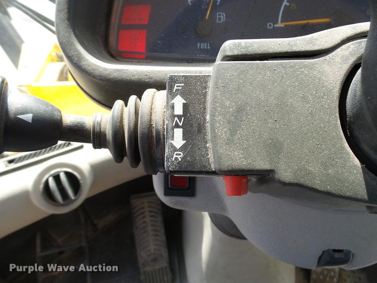 image for item L2666 2004 New Holland LW110B wheel loader